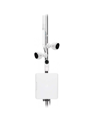SWITCH UBIQUITI EXTERIOR IP55 POE 5 PUERTOS...